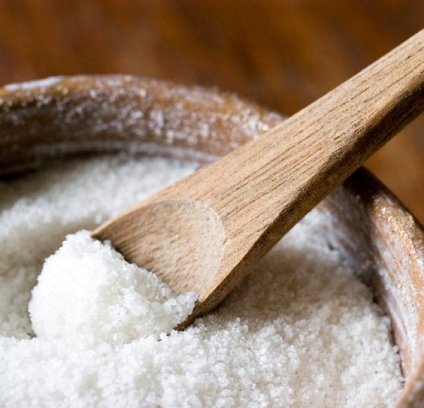 Σπυράκια τέλος: Πώς το αλάτι θα σε βοηθήσει να εξαφανίσεις την ακμή!